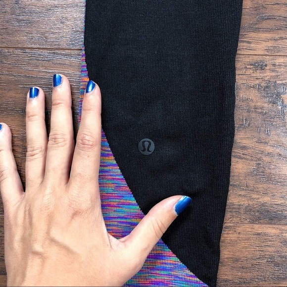 Lululemon • 2021 Love Revealed Tight 7/8 black rainbow space dye leggings - Picture 9 of 10